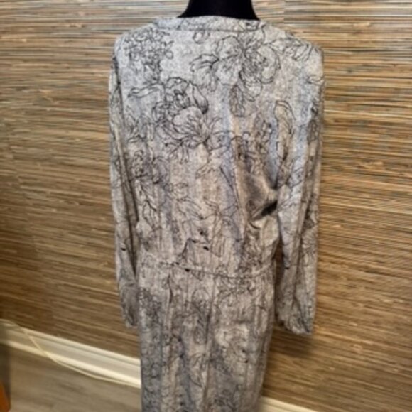 Classic Easy Wear Dress - Picture 2 of 3